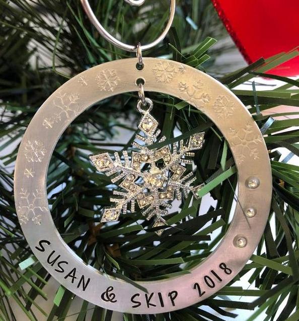 Personalized 2018 Snowflake Christmas Ornament - Bling Chicks Jewelry Accessories Gifts